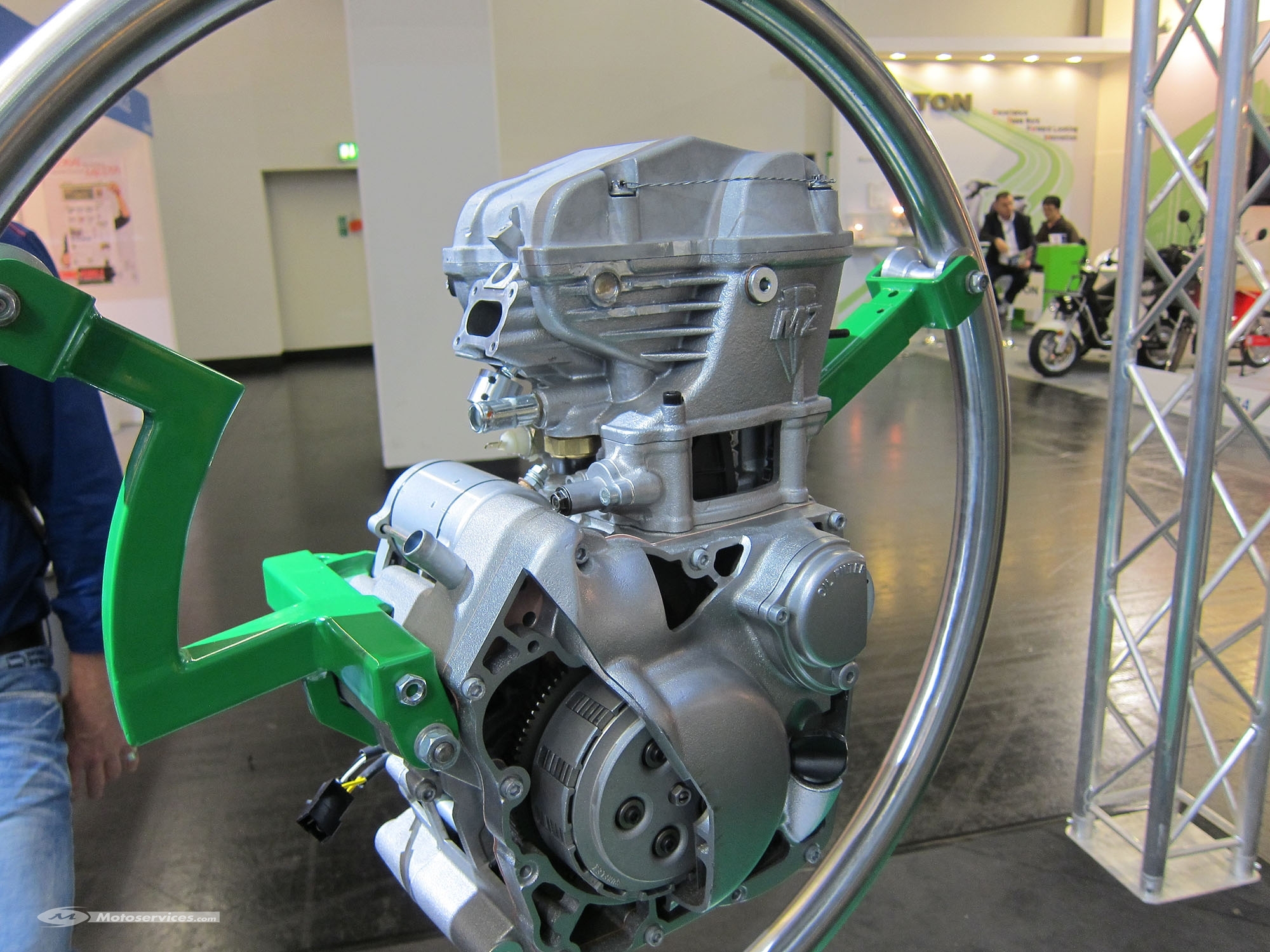 mz-moteur-4t-57afc10.jpg